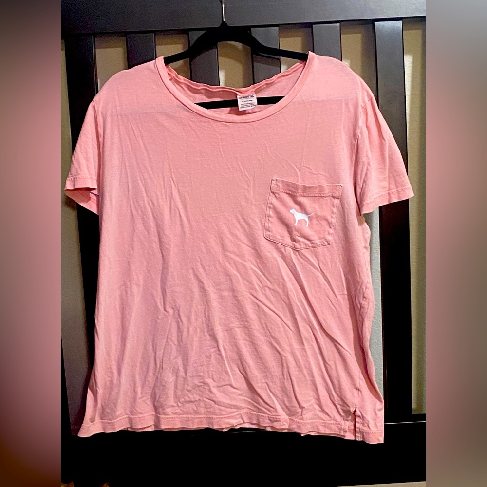 Pink tshirt